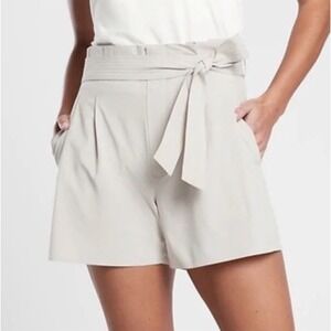 Athleta Light Beige Tie-Waist Pleated Athletic Shorts